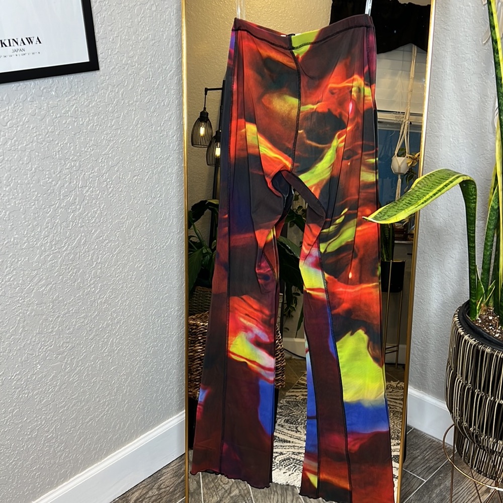 HOUSE OF CB 'Erin' Printed Mesh Trousers NWOT - Picture 8 of 9